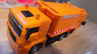 preview picture of video 'DICKIE TOYS CITY CLEANER SET  RECYCLING GARBAGE TRUCK UNBOXING'
