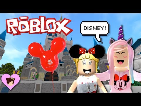 Titi & Goldie First Time in Disney  - Roblox Family Roleplay