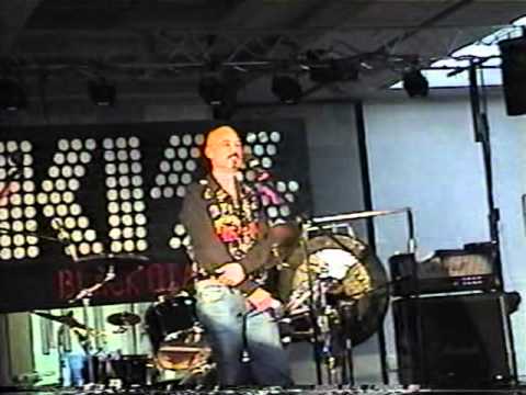 KISS Fan asks Bob Kulick about replacing Ace Frehley on Alive II recordings