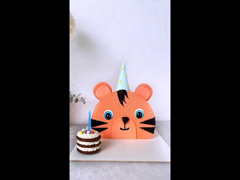 Unlock the Secrets: 7 Steps to Create Your Own Stunning Custom Cakes!