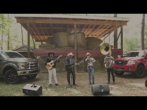 "Yo Tambien Soy De Rancho - Compa Lizama ft Los Ilegales De Lempira