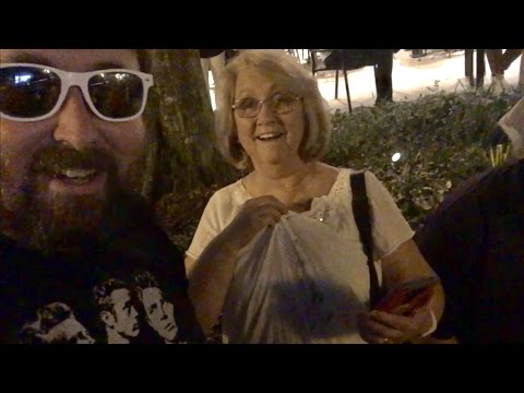TDW 1608 - Birds Pooped On My Mom