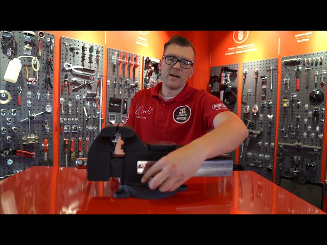 Video teaser for KS TOOLS 914.0008 Parallel-Schraubstock, 8"