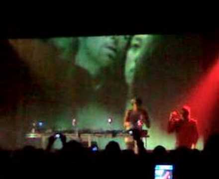 DJ Shadow ft. Chris James live Birmingham Academy Dec 2006