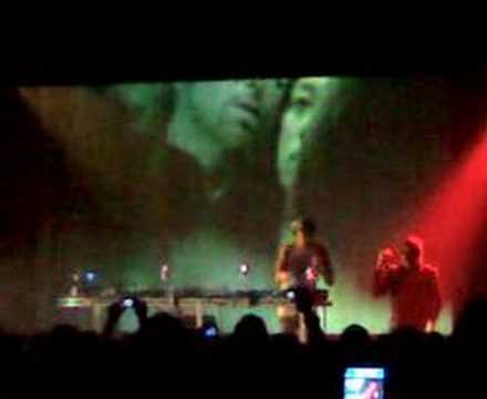 DJ Shadow ft. Chris James live Birmingham Academy Dec 2006