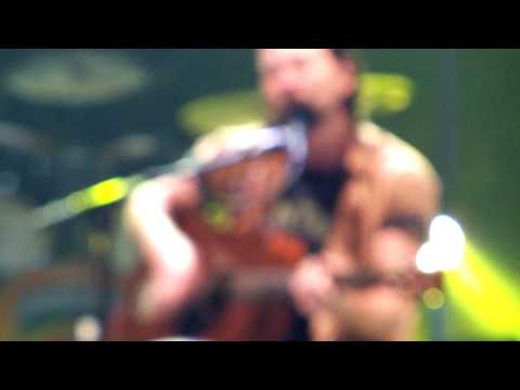 Pearl Jam 10.28.09 - Spectrum Philly 2 - Lukin