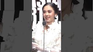 Download lagu Lyodra mendapat penghargaan AAA Celebrity (Singer) Asian Artist Awards 2022 di Jepang mp3