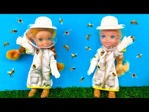 Elsa and Anna toddlers visit Chelsea's farm