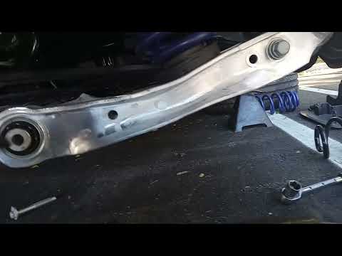 Audi S5/SQ5 Rear Lowering Spring Install