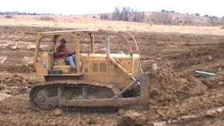 D6C (Caterpillar Dozer) Cooks Lunch and Builds Pond