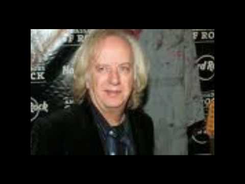 download lagu mp3 mp4 Aerosmith Band Members, download mp3 Aerosmith Band Members free downloadn, video klip Aerosmith Band Members