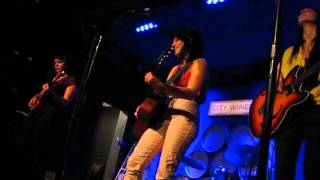 Puss 'n Boots - Cry Cry Cry @  City Winery, NYC, 13.01.2012