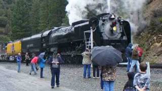 preview picture of video 'UP 844 Steam Special Stops & Departs at Keddie, California'