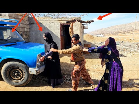 Zahra attacks Fatima to get the car back, but Fatima is brave and refuses to accept this.