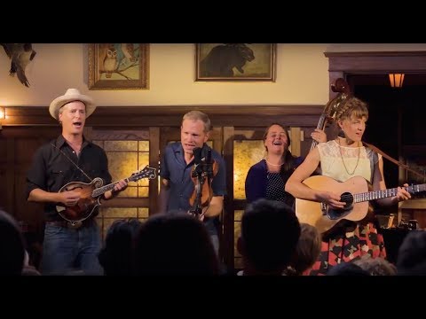 Foghorn Stringband - Sow ‘Em On The Mountain (Reap What You Sow)