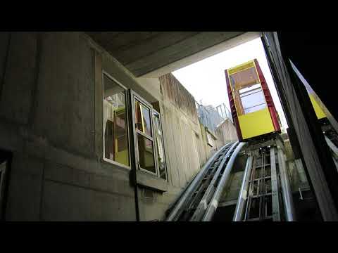 Aufzüge Lift Wiggenhalde Kriens - Kabine kommt in die Talstation