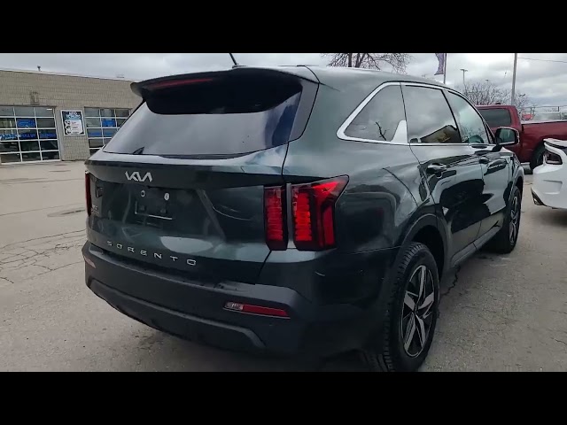 2022 Kia Sorento 2.5L LX+ 7 PASSENGER | ALL WHEEL DRIVE | HEA... in Cars & Trucks in London