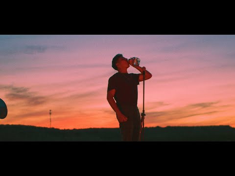 Roman Rouge - I Cry (Live Performance Version)