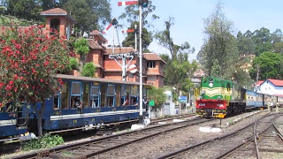 preview picture of video 'Synchronised arrival at Coonoor'