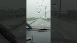 雨がすごい・・・早めのライトで走行してます #shorts