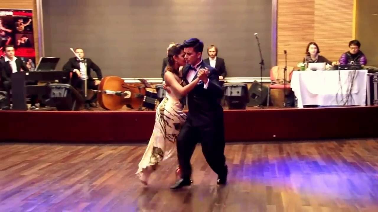 Llueve otra vez - Pedro Laurenz Orchestra - Sebastian Achaval and Roxana Suarez - 2013