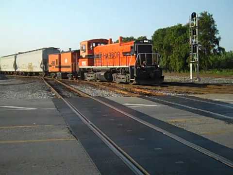 IHB 1515 leads local at blue island