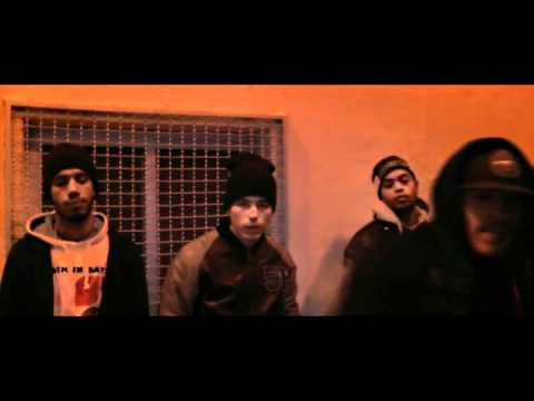 Xakal Da Gun-Mini Minie Mo (Video Oficial)Prod.LowLifeVsBeatsByOven