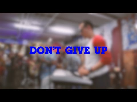 Travelers All Stars - Don't Give Up (En vivo desde el Metro de la CDMX)