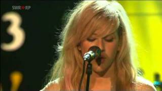 ELLIE GOULDING - Guns And Horses @ New Pop Festival 2010