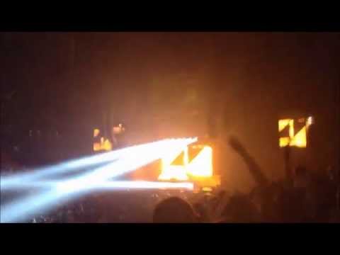 Techno Saturday - Avicii Live at Barclays Center