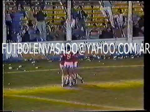 Deportivo Italiano vs Huracan. Campeonato de 1 B Nacional 1987-1988.