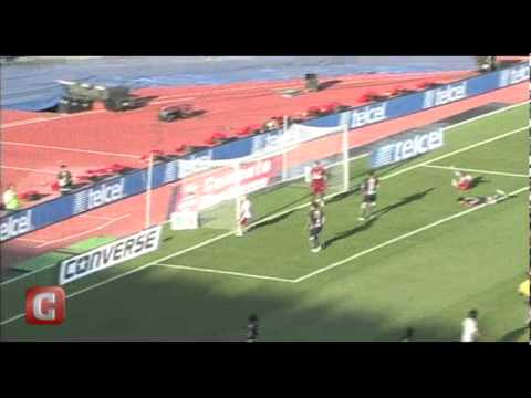 Da Rayados cátedra a Estudiantes