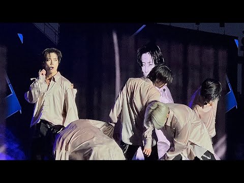 4K “Opening Sequence” TXT DAY 1 LA ‘Act: Sweet Mirage’ in U.S.