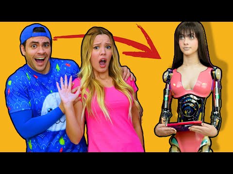 Luccas Neto got an amazing robot sister