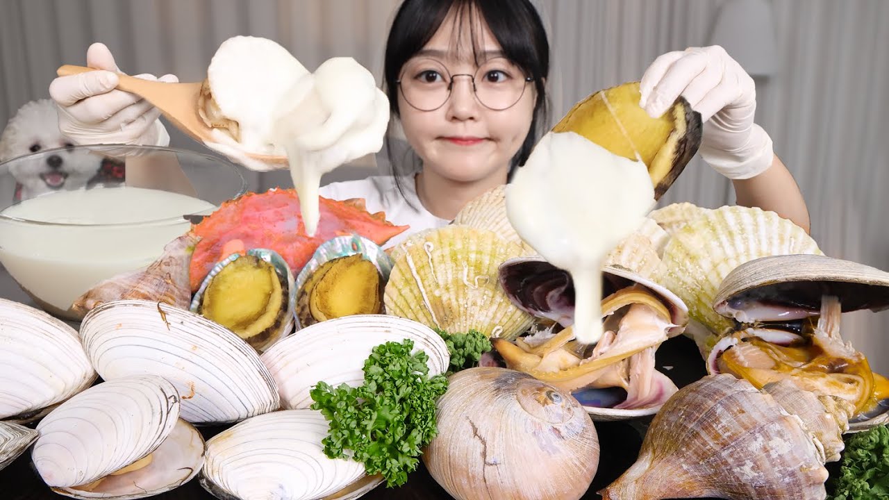 따끈한 조개찜을 크림치즈소스에 듬뿍! 고소함 폭발🤍해물먹방 Steamed Clams Dipped in Cream Cheese Sauce Mukbang ASM