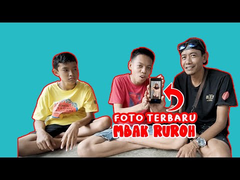 dimas-baca-puisi-di-depan-foto-mbak-ruroh