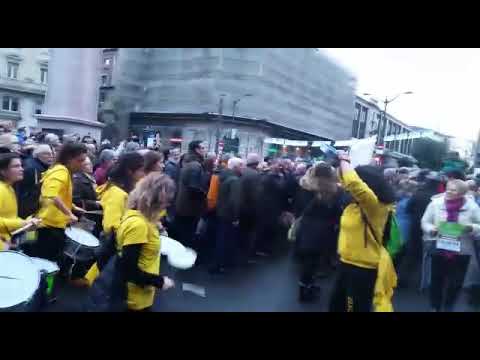 Video 5 de Bitxo Do Samba Batucada Video 5 de Bitxo Do Samba Batucada