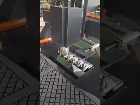 Auto Tool Changer CNC Router 1530 at ₹ 750000 | ऑटोमैटिक