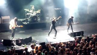 Savages - I Need Something New @ Le Guess Who  2016 - TivoliVredenburg (2/4)