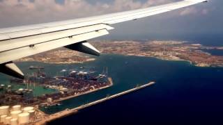 preview picture of video 'A little jumpy Ryanair landing in Malta'
