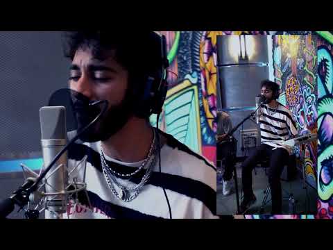 RIZ LA VIE - Saturn (Official Acoustic Video) - Recorded Live at Dimension 70 Studios NYC