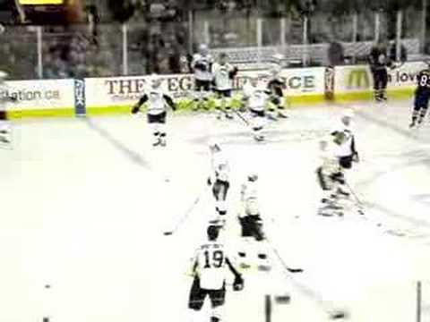 Penguins warm up 12/05/07