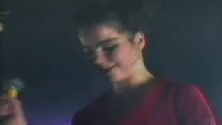 The Sugarcubes : Hetero Scum + Bjork Interview