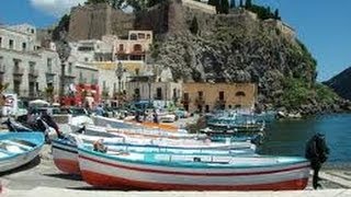 preview picture of video 'Sicile iles Eoliennes les paysages de l'ile et ville de Lipari'