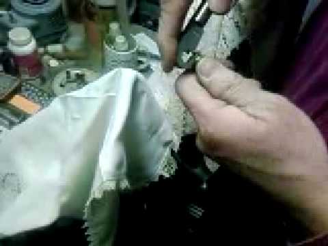 Berdan decapping tool demonstration