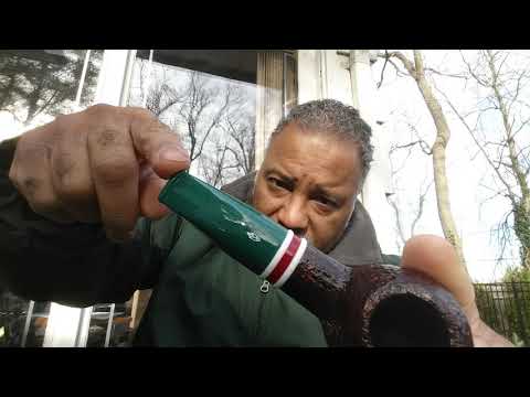 Merry Christmas unboxing the Savinelli 320 2018 St. Nicholas pipe