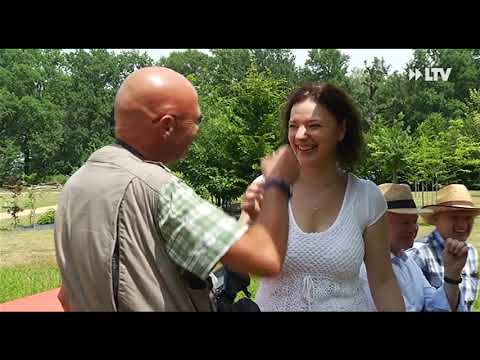 Neue Flagge auf Pücklers Landpyramide - 11.06.2018