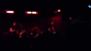 Electric Mary - No One Does It Better (Live)