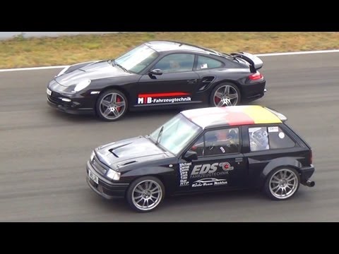 Porsche 911 Turbo 997 vs POWER OPEL Corsa A 1/4 Mile Drag Race