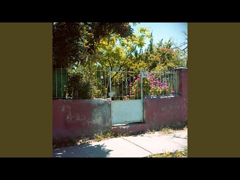 Destellos De Algo - Patio Solar